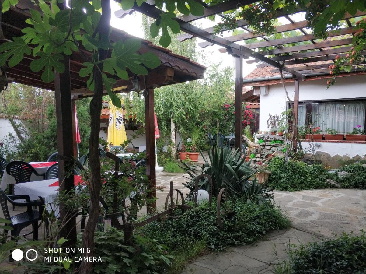 Отель Papanovata House Enina Экстерьер фото